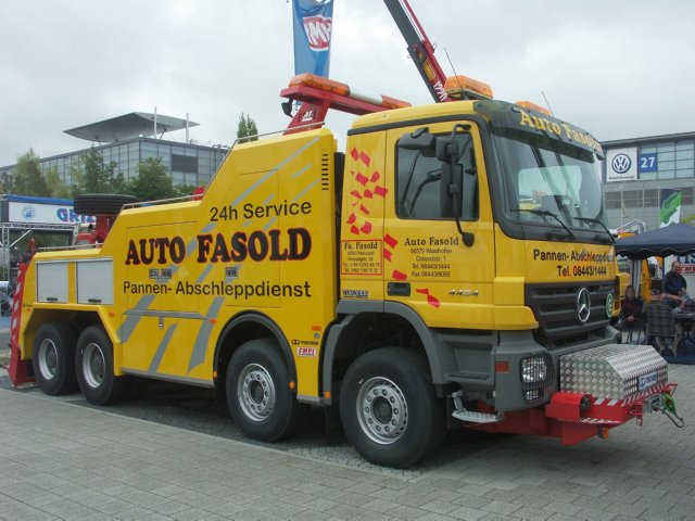 GRUA VEHICULOS  MERCANCIAS ESPECIALES CONVOY